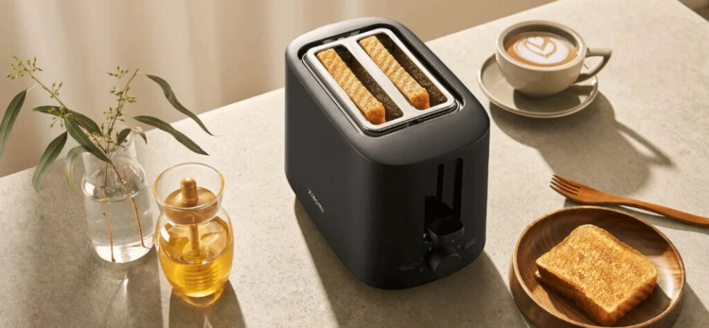  نان تست برشته شده با توستر شیائومی XMTSJ01FD